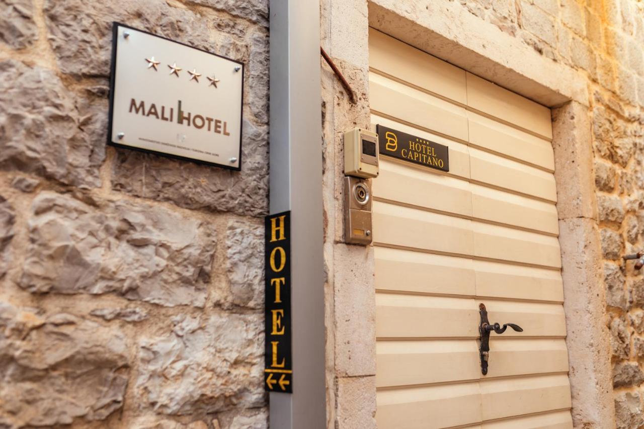 Hotel Capitano Herceg Novi Exterior foto