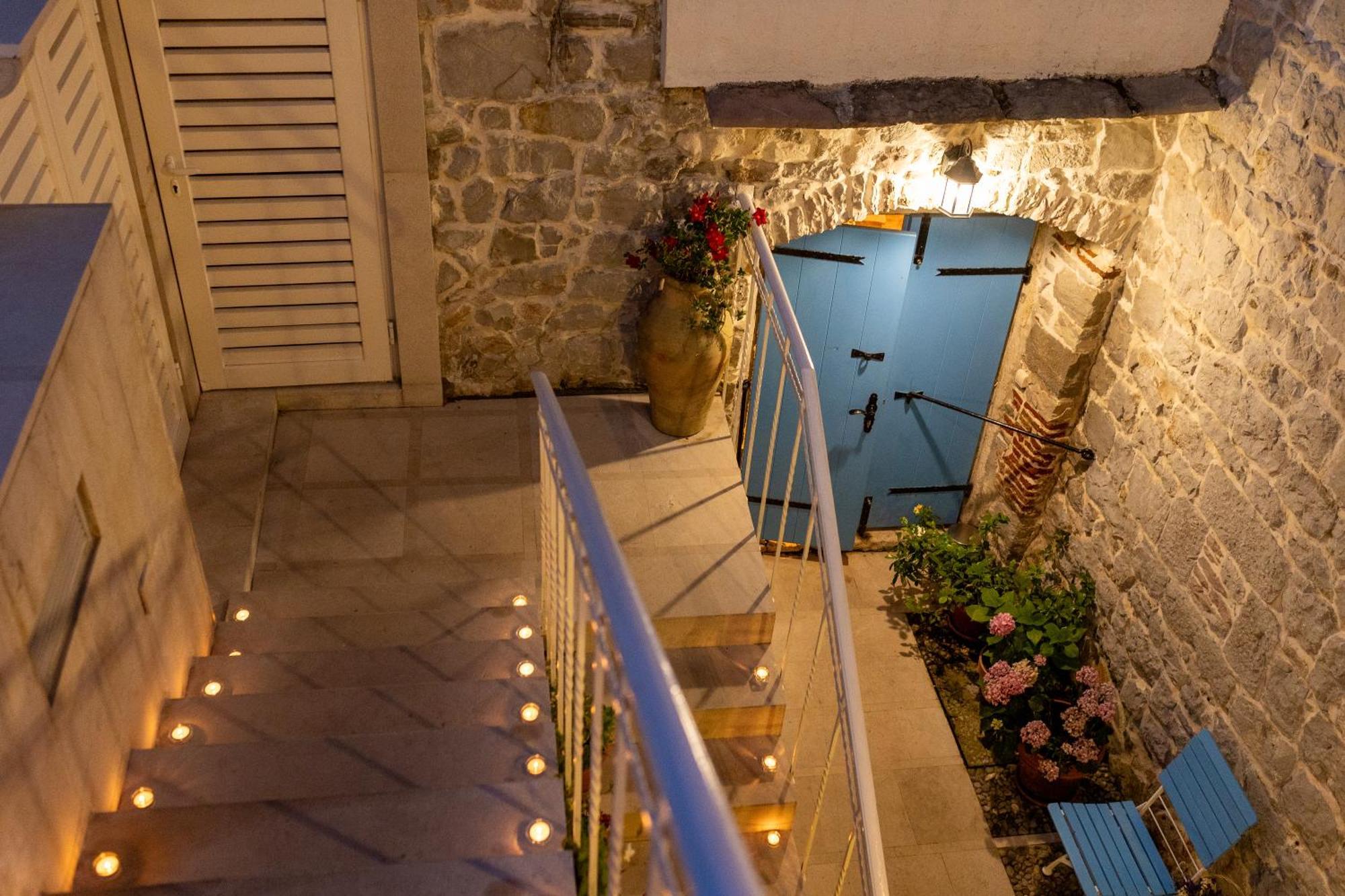 Hotel Capitano Herceg Novi Exterior foto