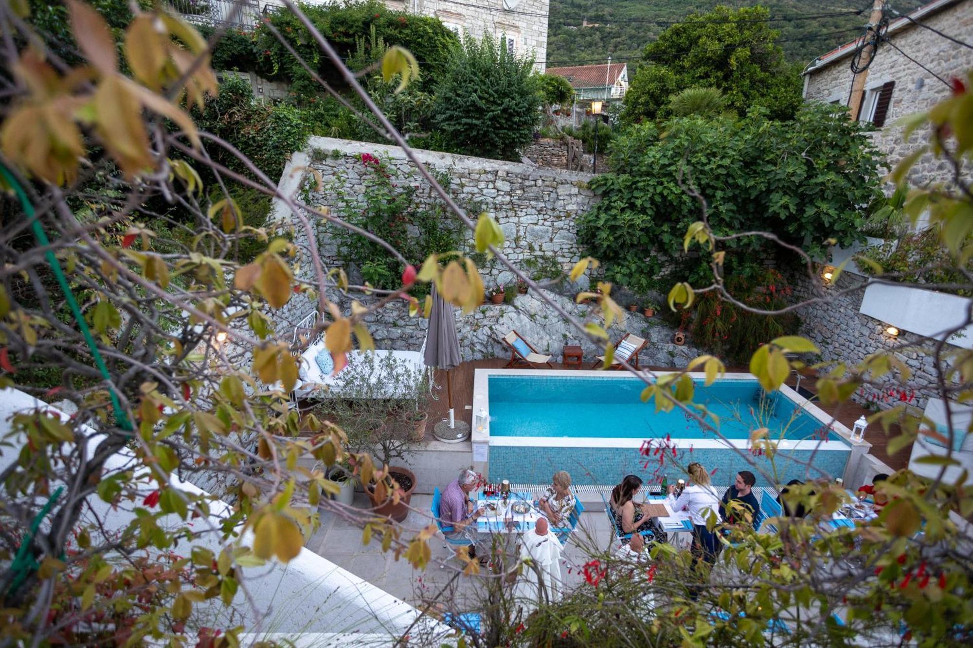 Hotel Capitano Herceg Novi Exterior foto