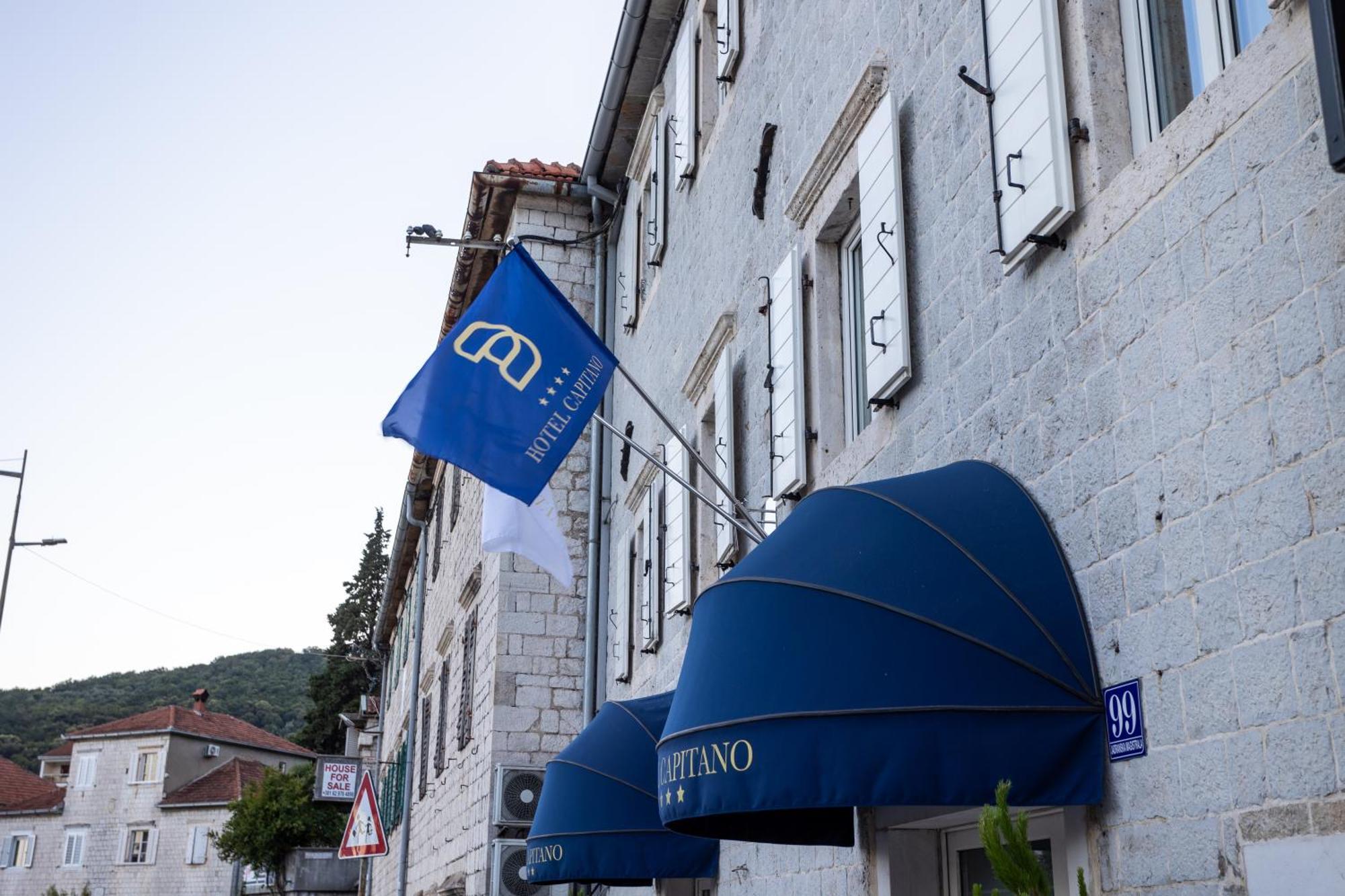 Hotel Capitano Herceg Novi Exterior foto